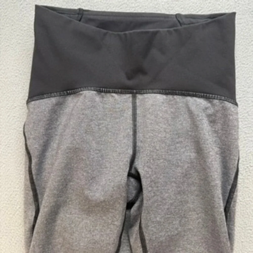 Lululemon Wunder Under Crop Leggings‎ High Rise Slim 4 Gray Black Mesh Hem